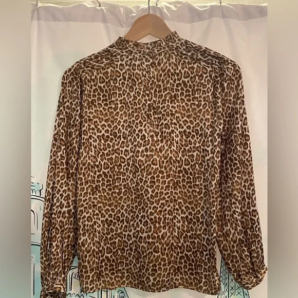 Perfect for Petites - Button Detailed J Crew Animal Print Blouse, Size XXS - Picture 2 of 8